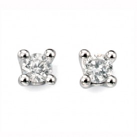 WG Solitaire diamond earrings